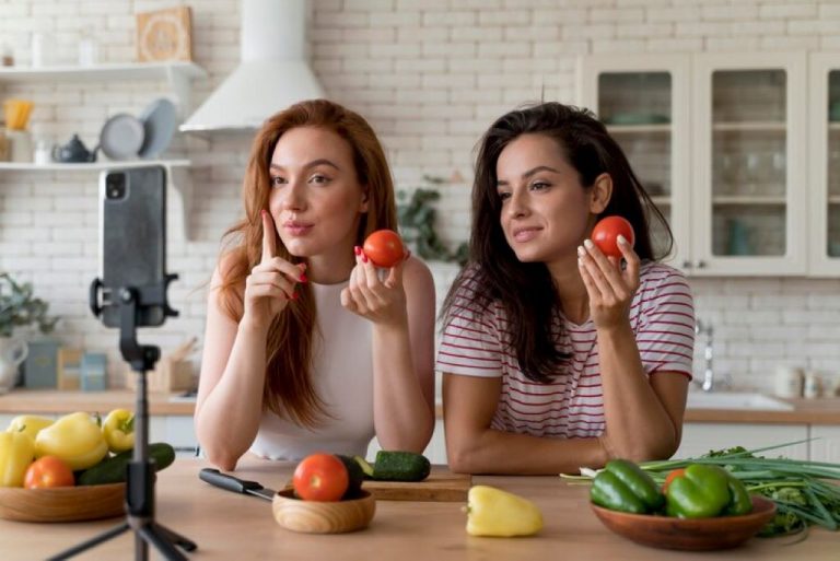 The Power of Influence: How Food Vloggers Can Shape Healthy Eating Choices?